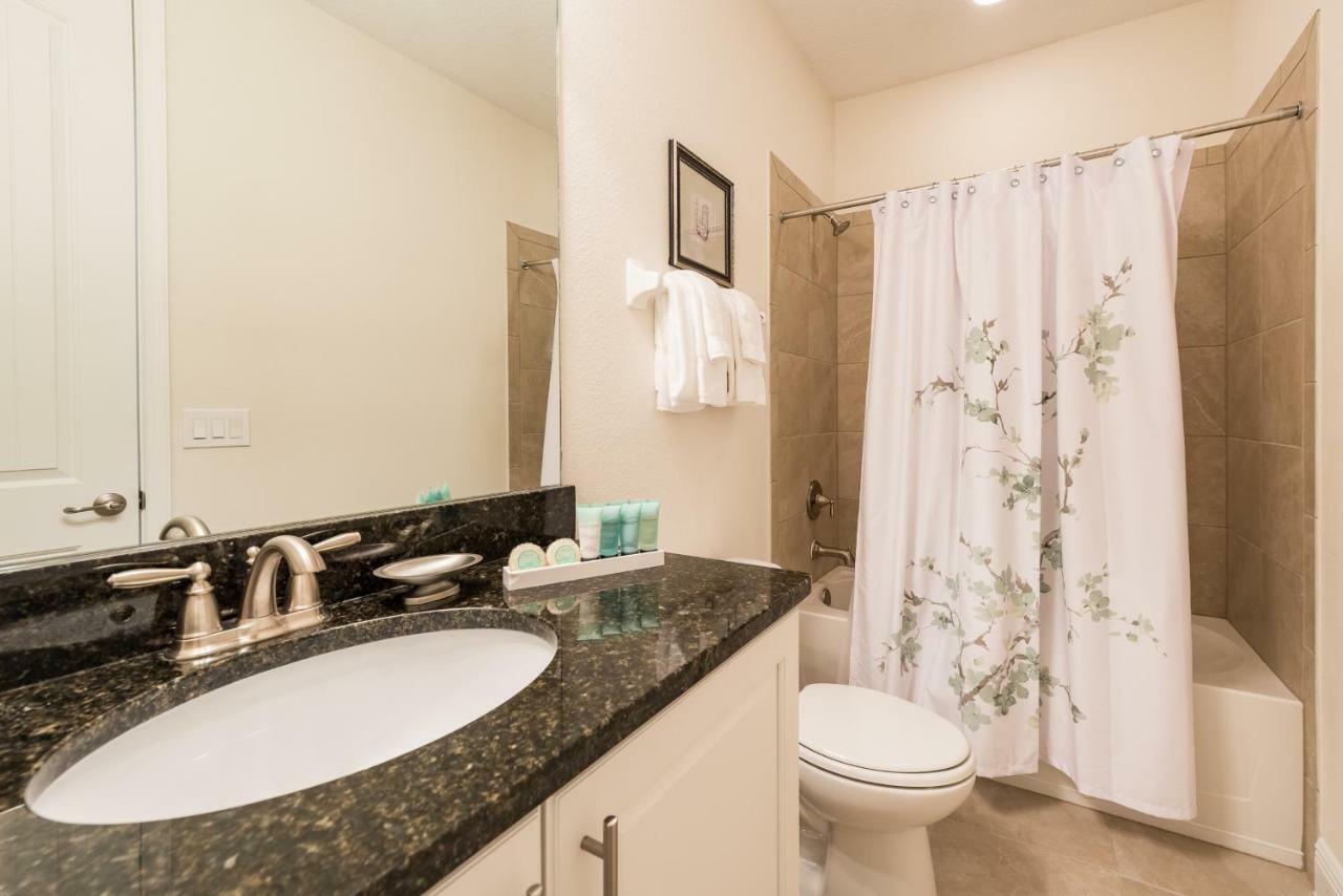 Fabulous Home By Rentyl Near Disney With Private Pool, Game Room & Resort Amenities - 7469M Orlando Eksteriør billede